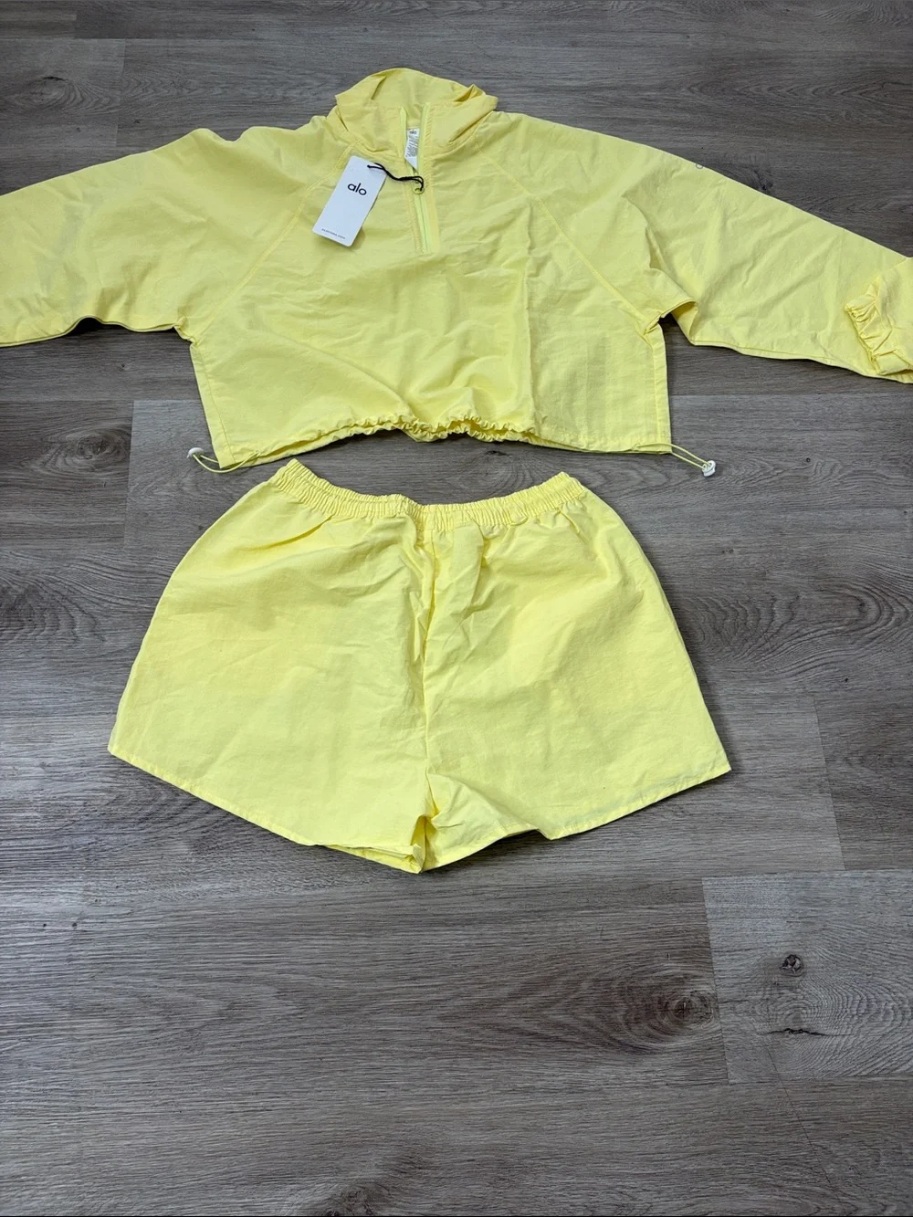 ALO Yoga Bright Yellow Pullover Anorak